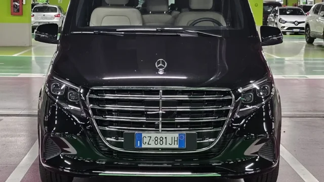 Mercedes-Benz V-Class