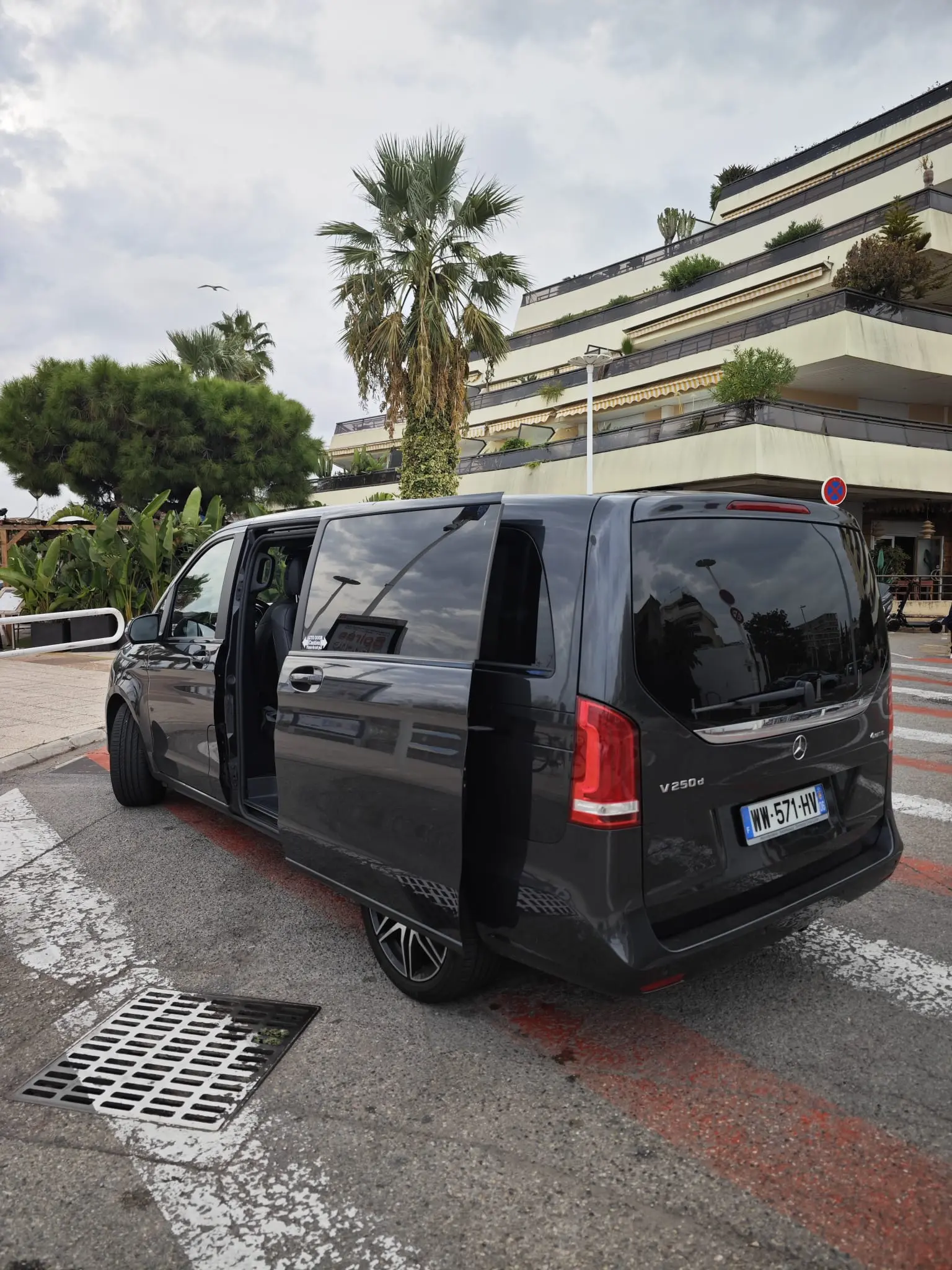 Mercedes-Benz V-Class