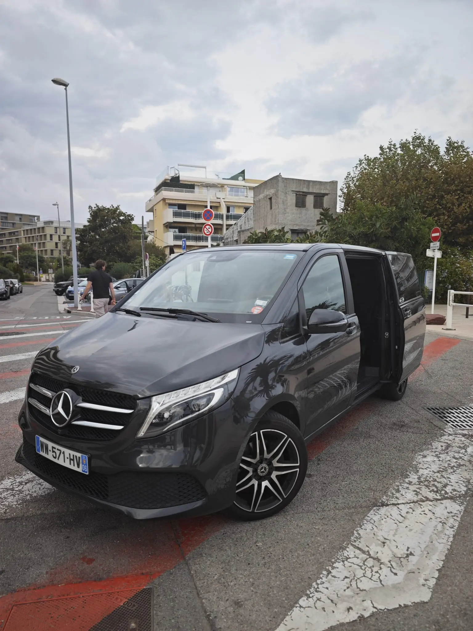 Mercedes-Benz V-Class