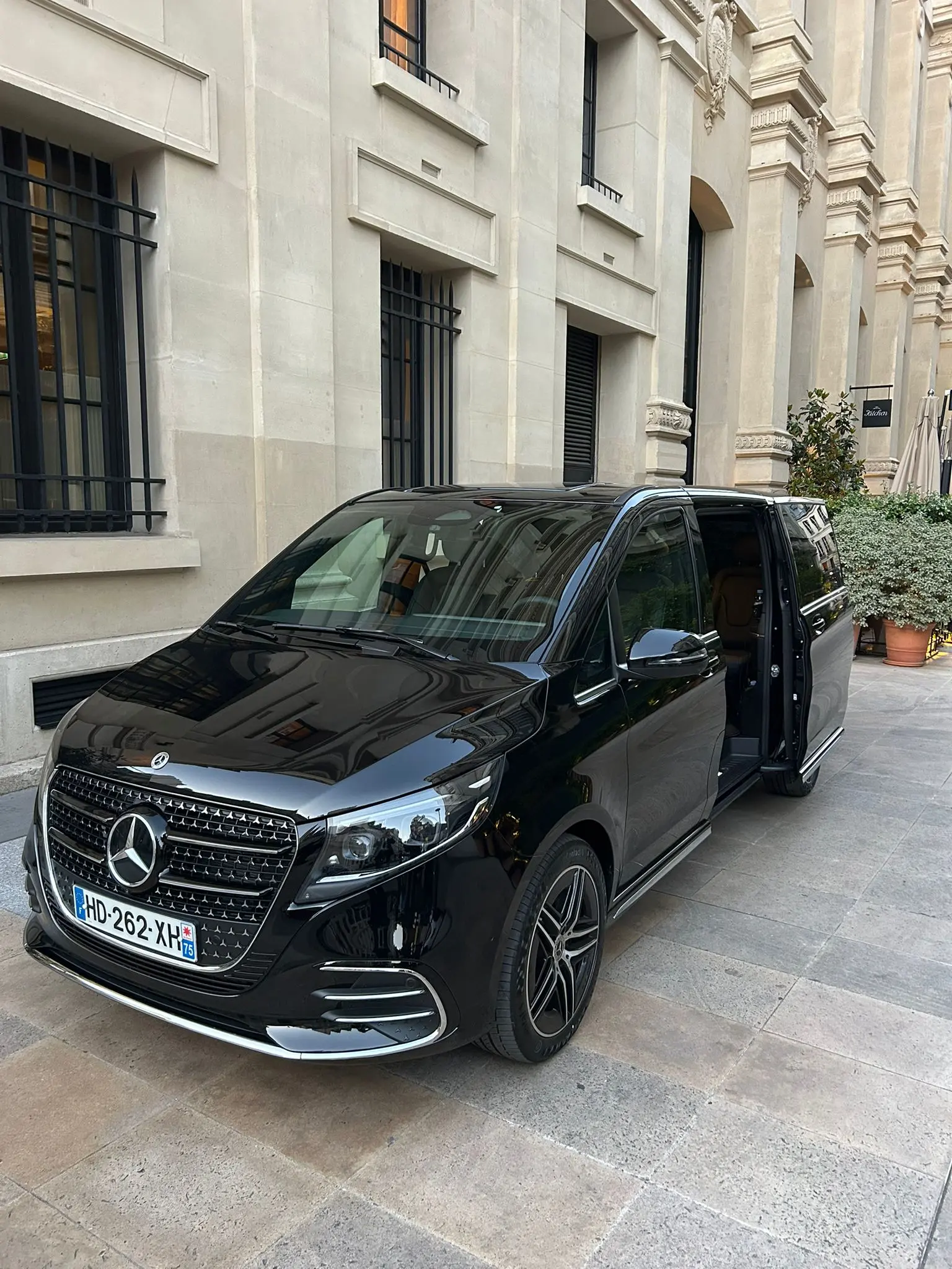 Mercedes-Benz V-Class