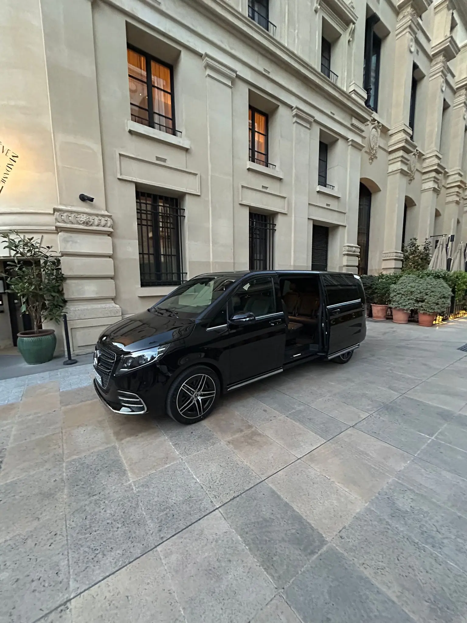Mercedes-Benz V-Class