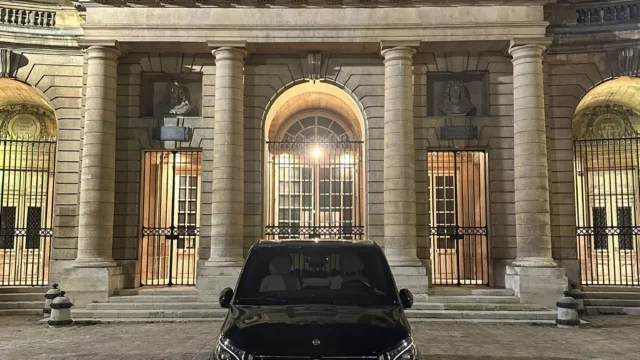 Mercedes-Benz V-Class