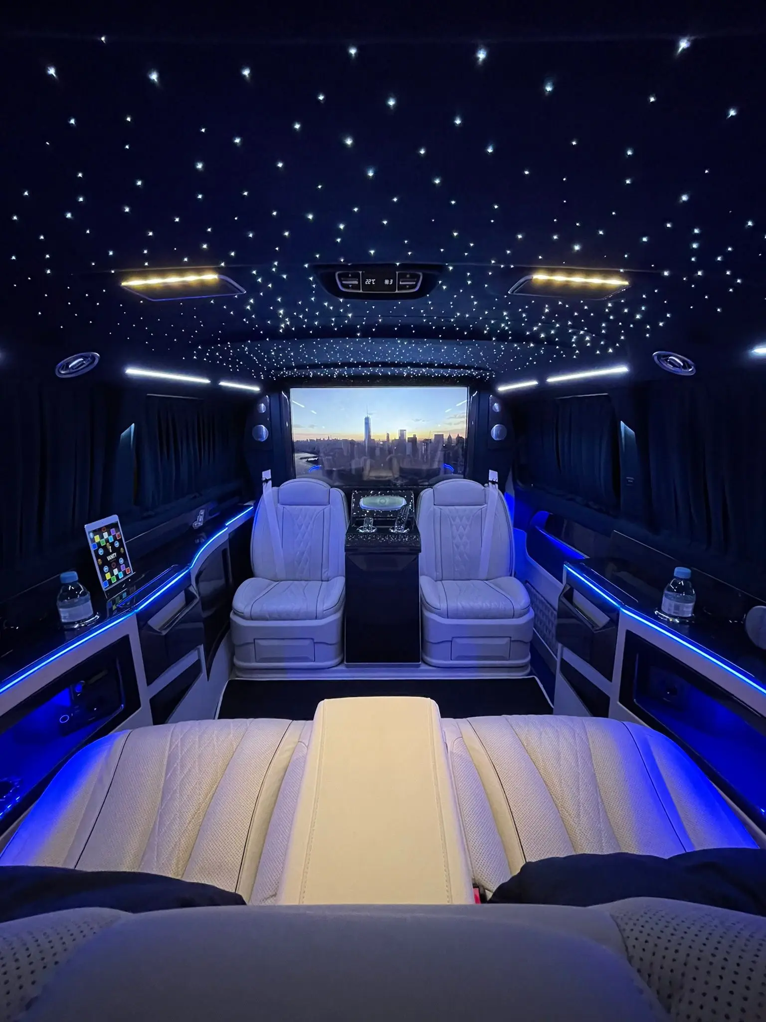 Mercedes-Benz V-Class VIP