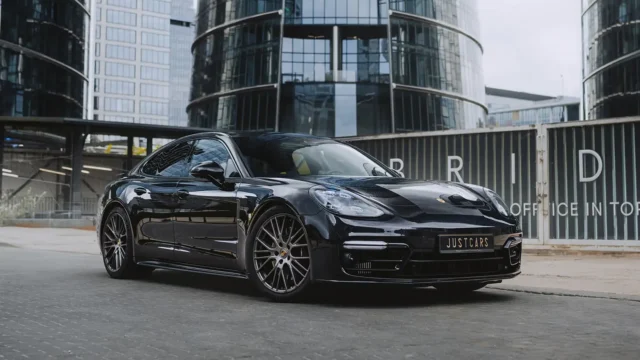 Porsche Panamera 4 E-Hybrid