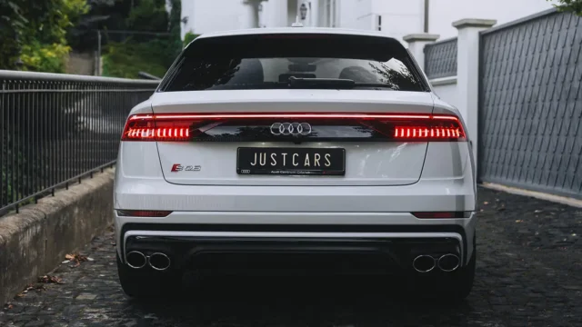 Audi SQ8 TFSI Quattro