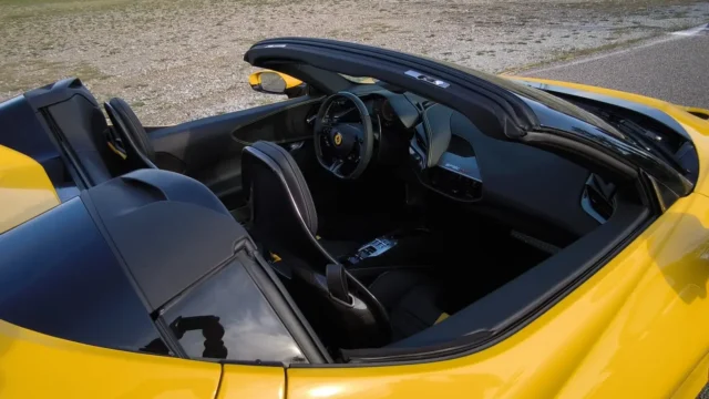 Ferrari SF90 Spider