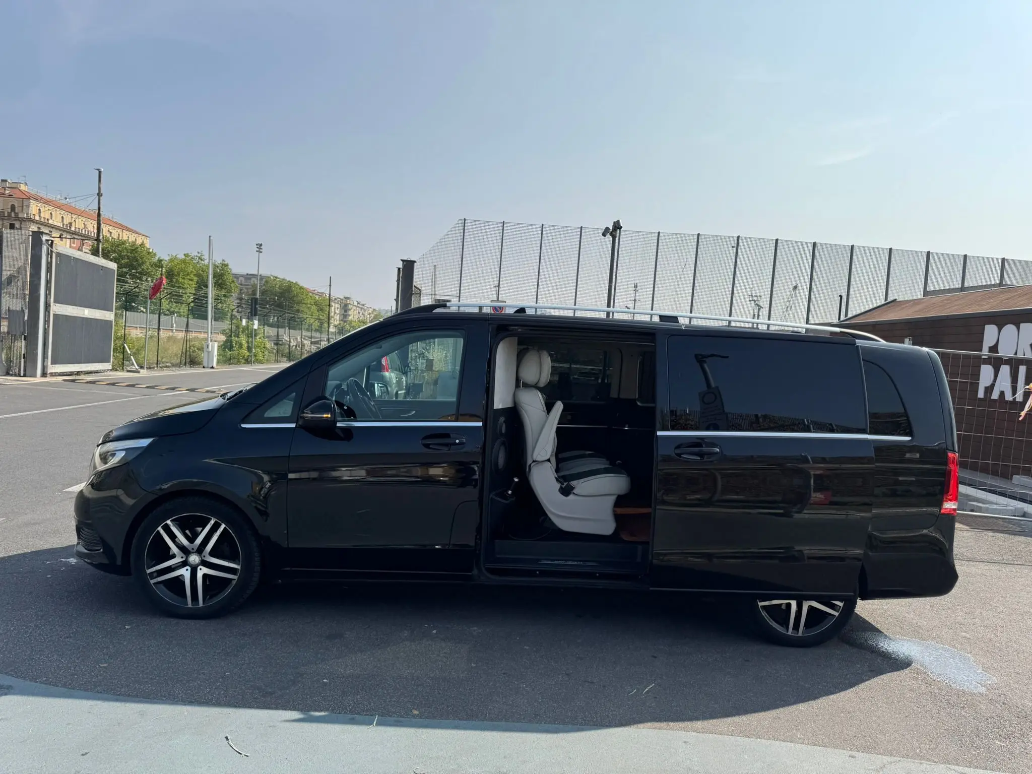 Mercedes-Benz V-Class