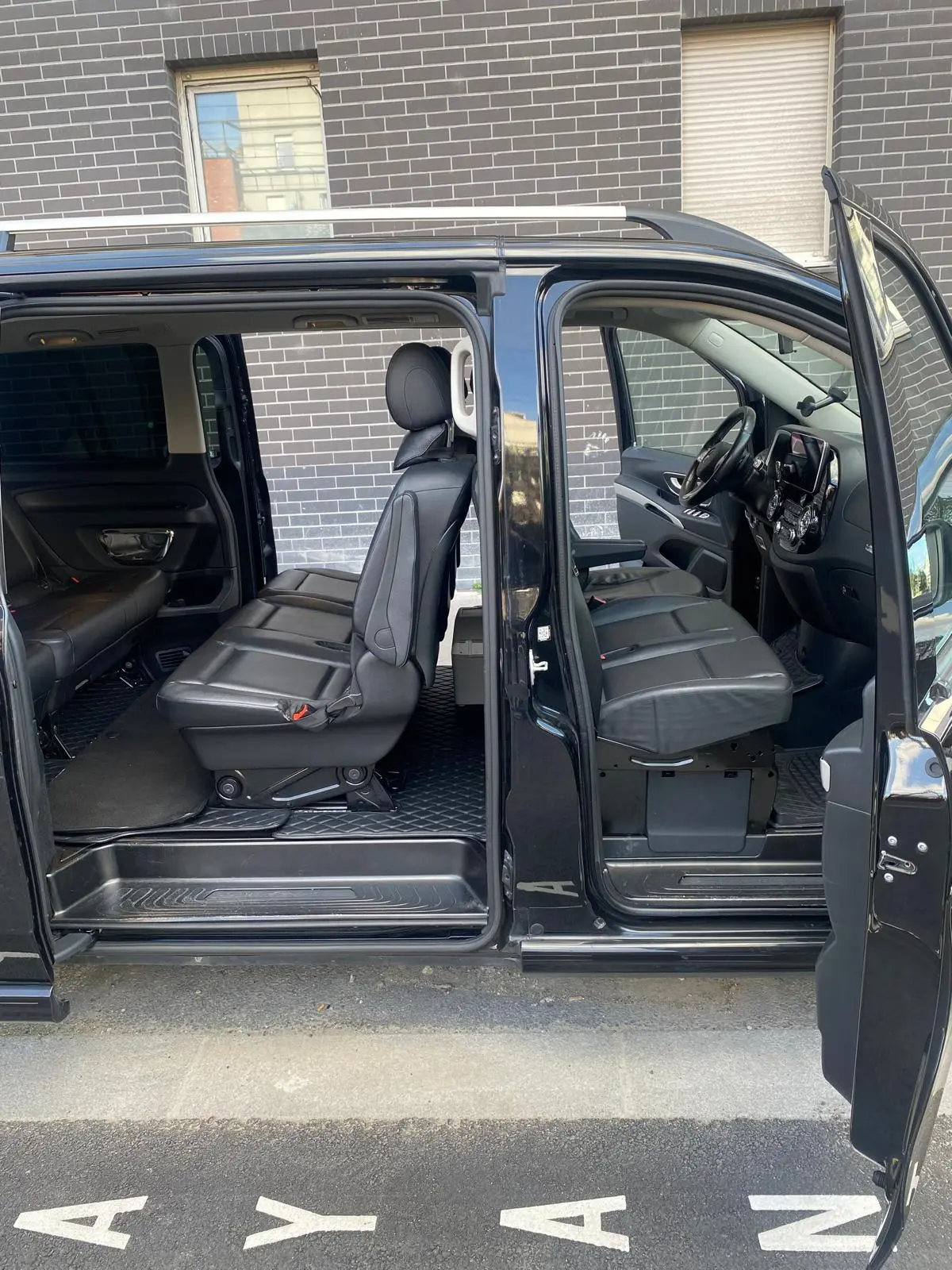 Mercedes-Benz V-Class