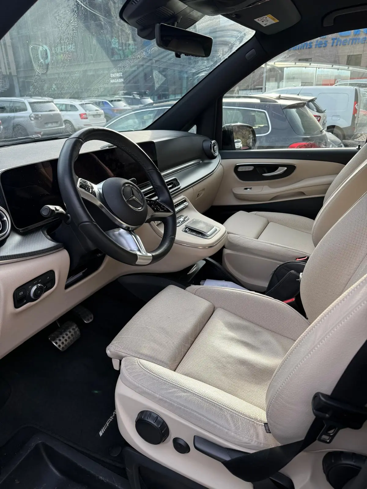 Mercedes-Benz V-Class