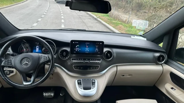 Mercedes-Benz V-Class