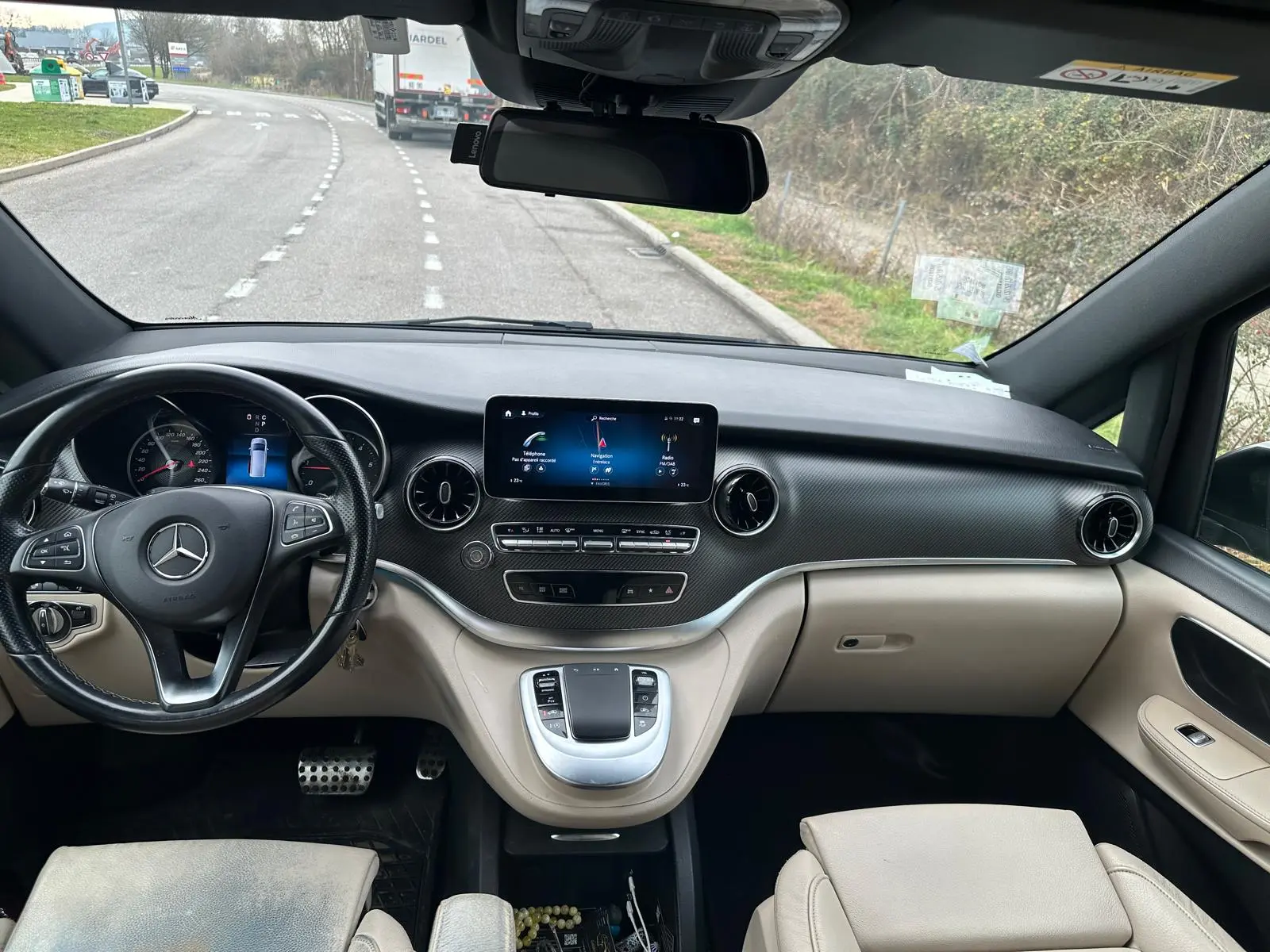 Mercedes-Benz V-Class