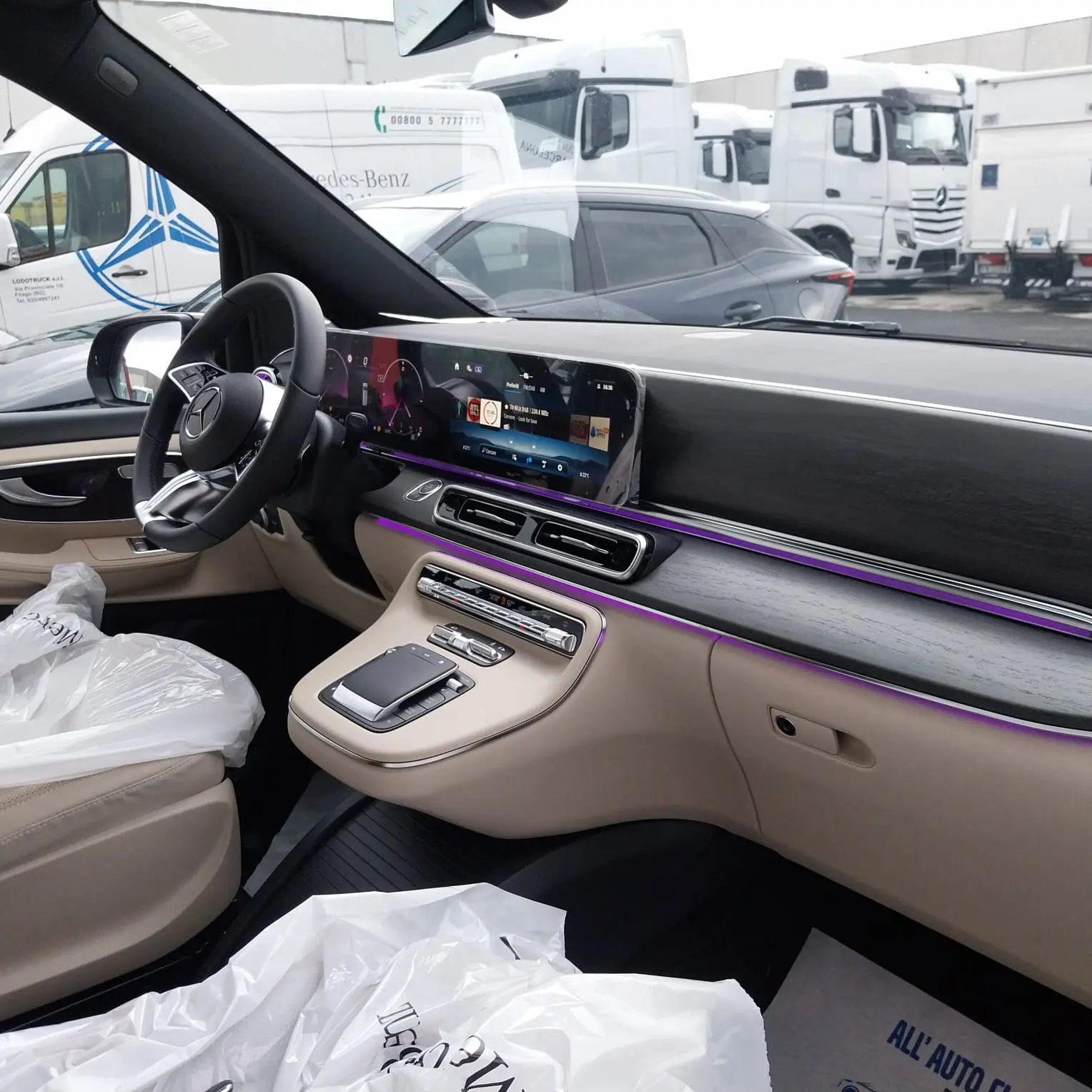 Mercedes-Benz V-Class Extra Long XL