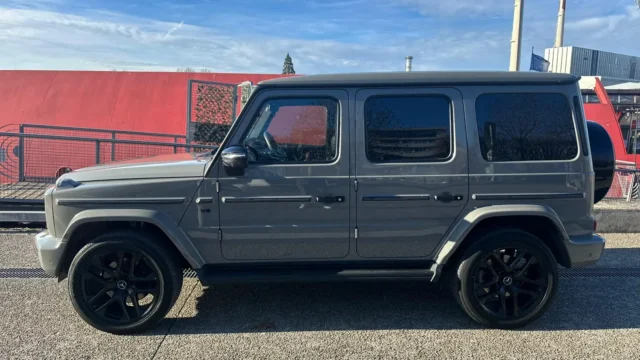 Mercedes-Benz G-class G500