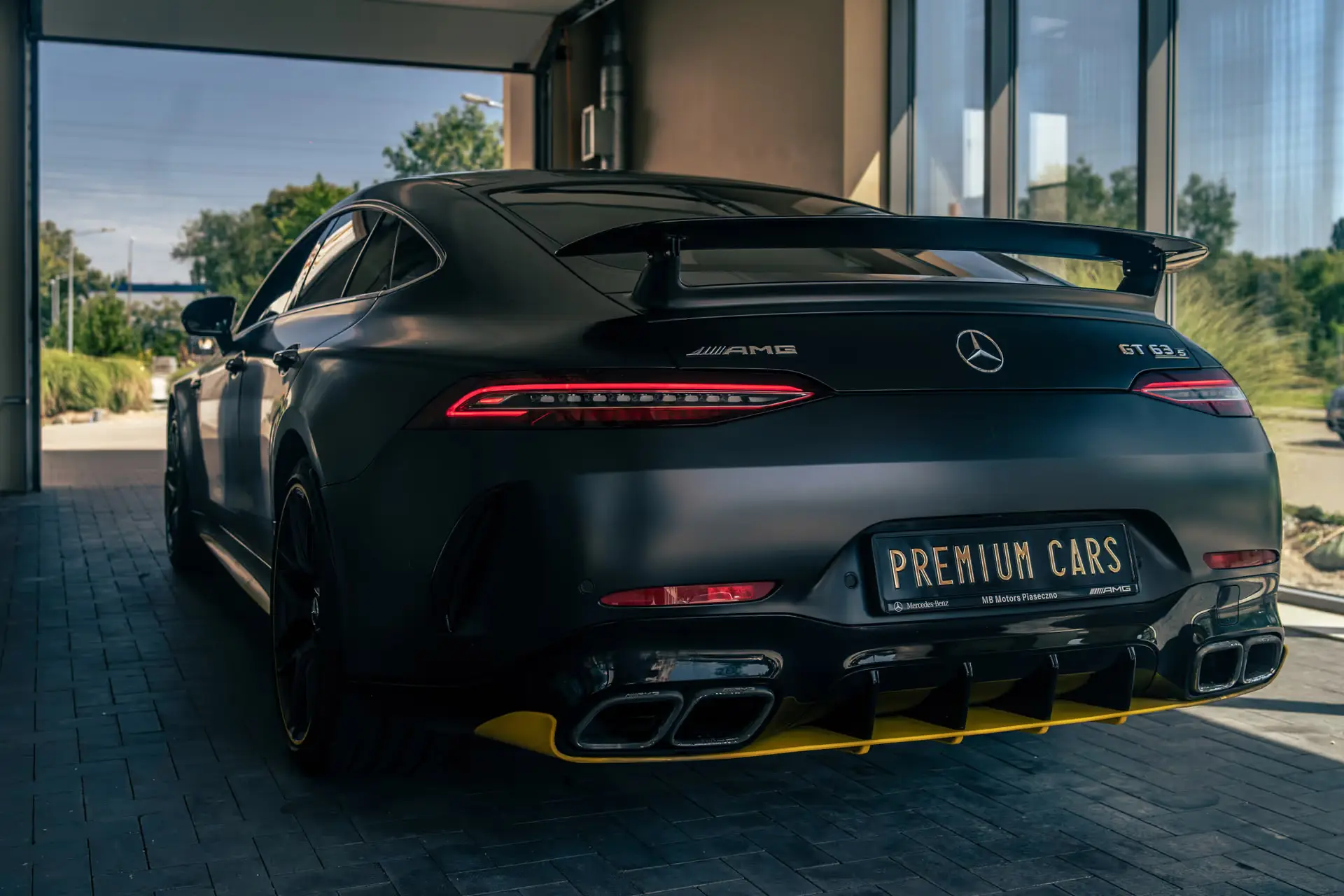 Mercedes-Benz GT-Class 63S AMG