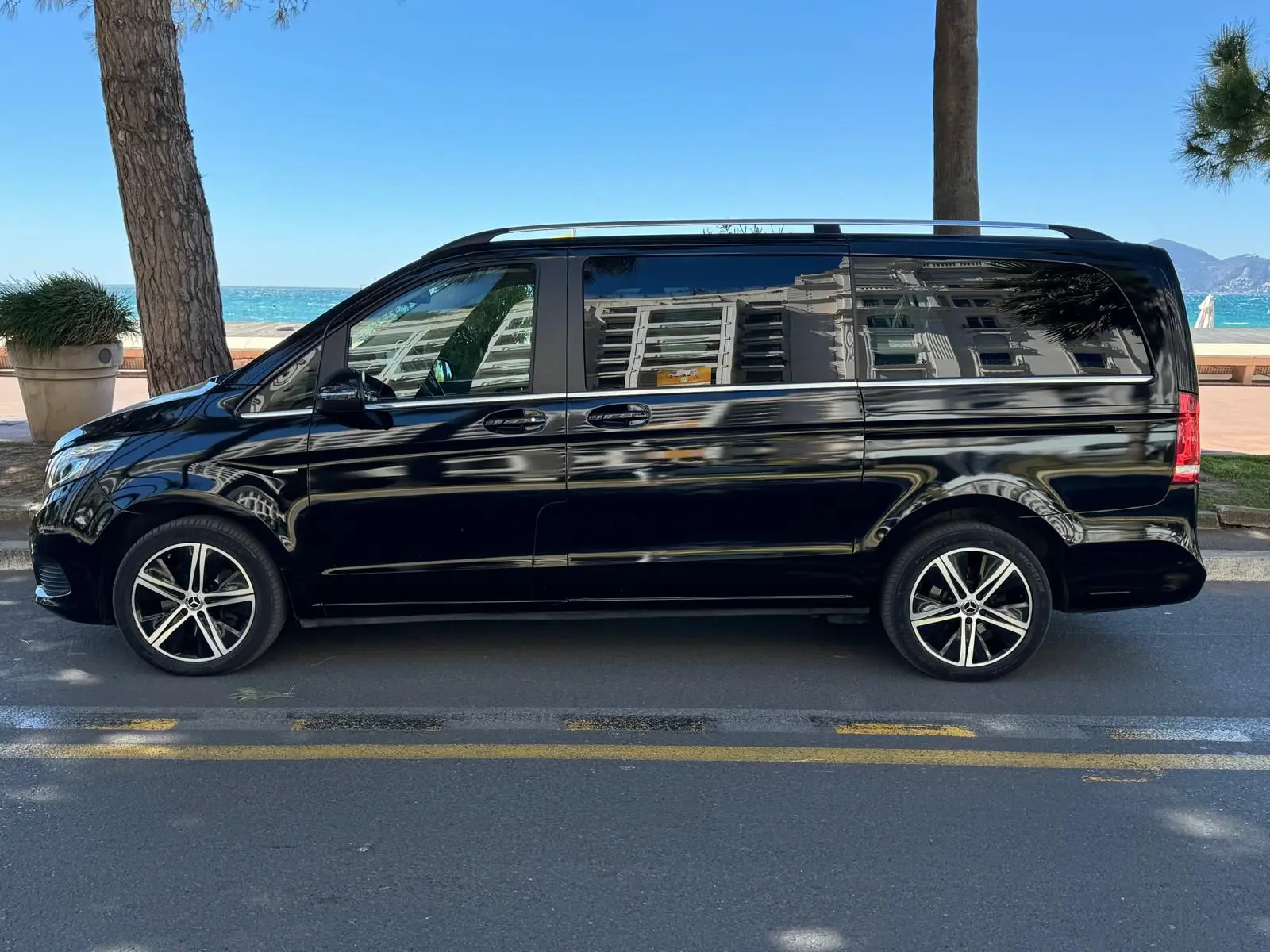 Mercedes-Benz V-Class