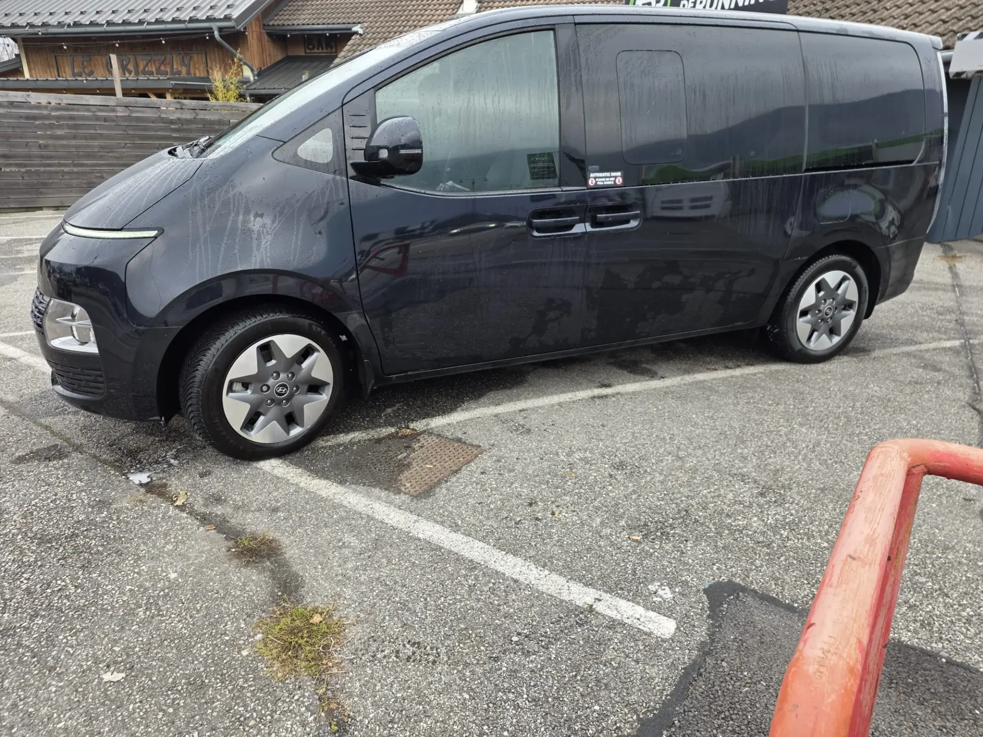Hyundai Staria