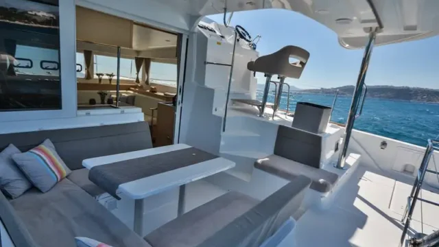 Yacht charter Nikaia in Nice, Cannes