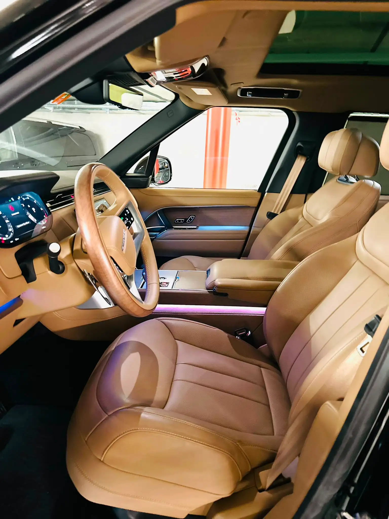 Rent Land Rover Range Rover with driver in Geneva – Switzerland