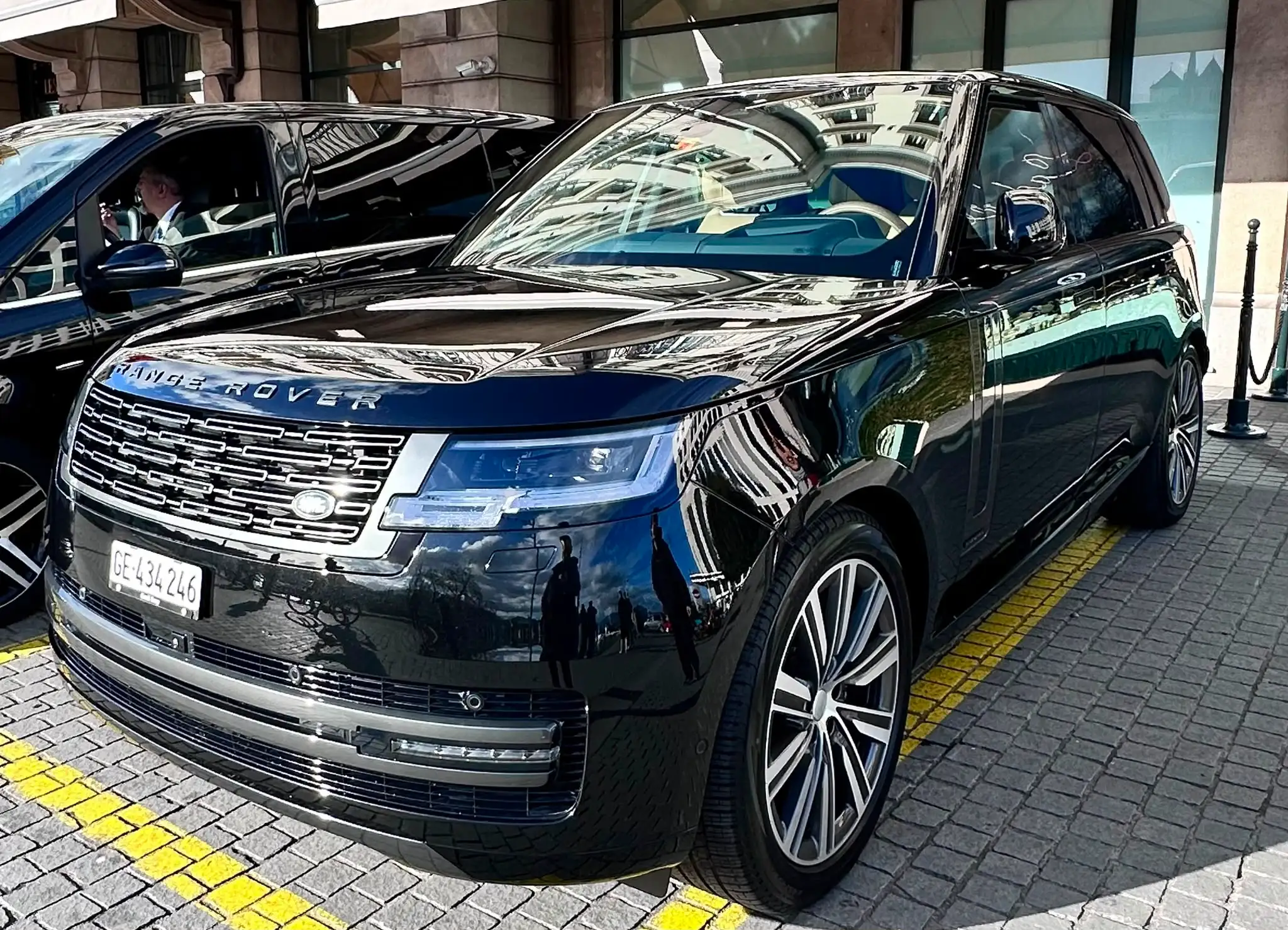 Rent Land Rover Range Rover with driver in Geneva – Switzerland