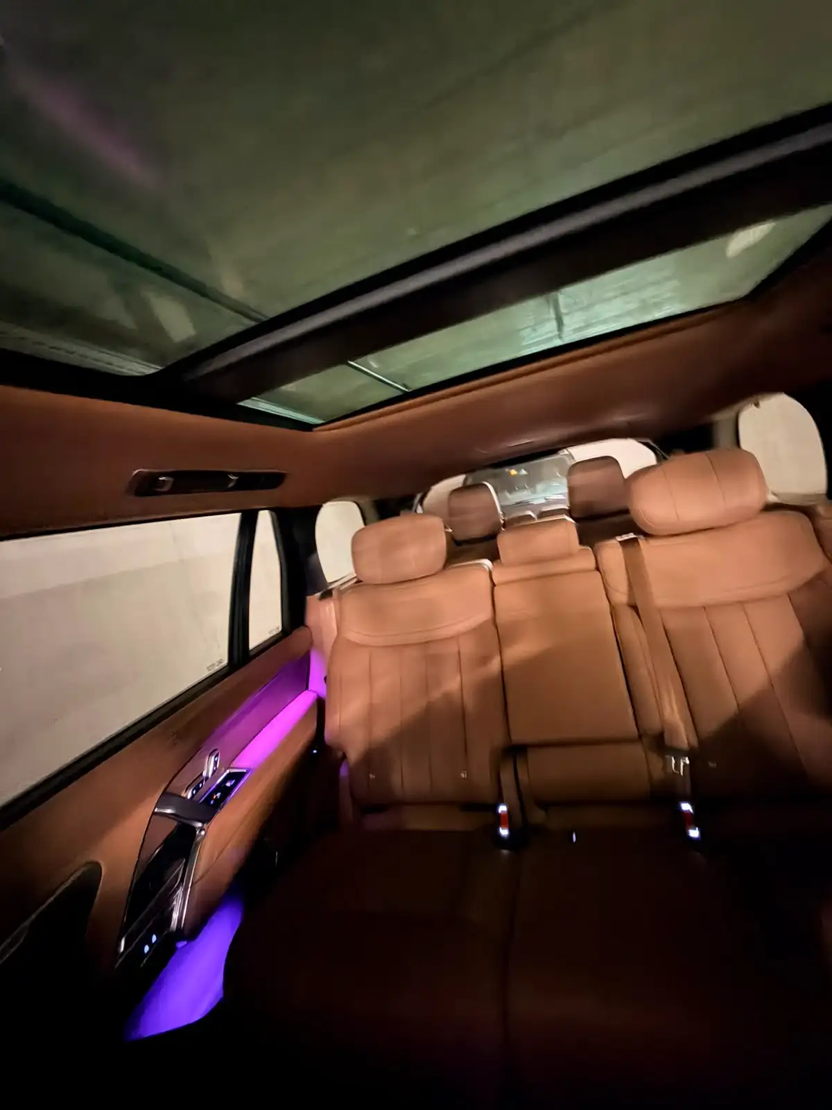 Rent Land Rover Range Rover with driver in Geneva – Switzerland