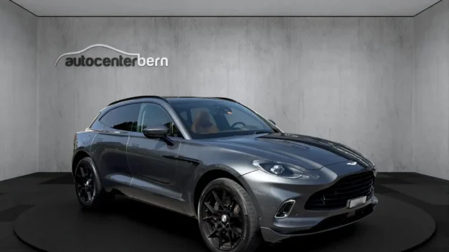 Aston Martin DBX