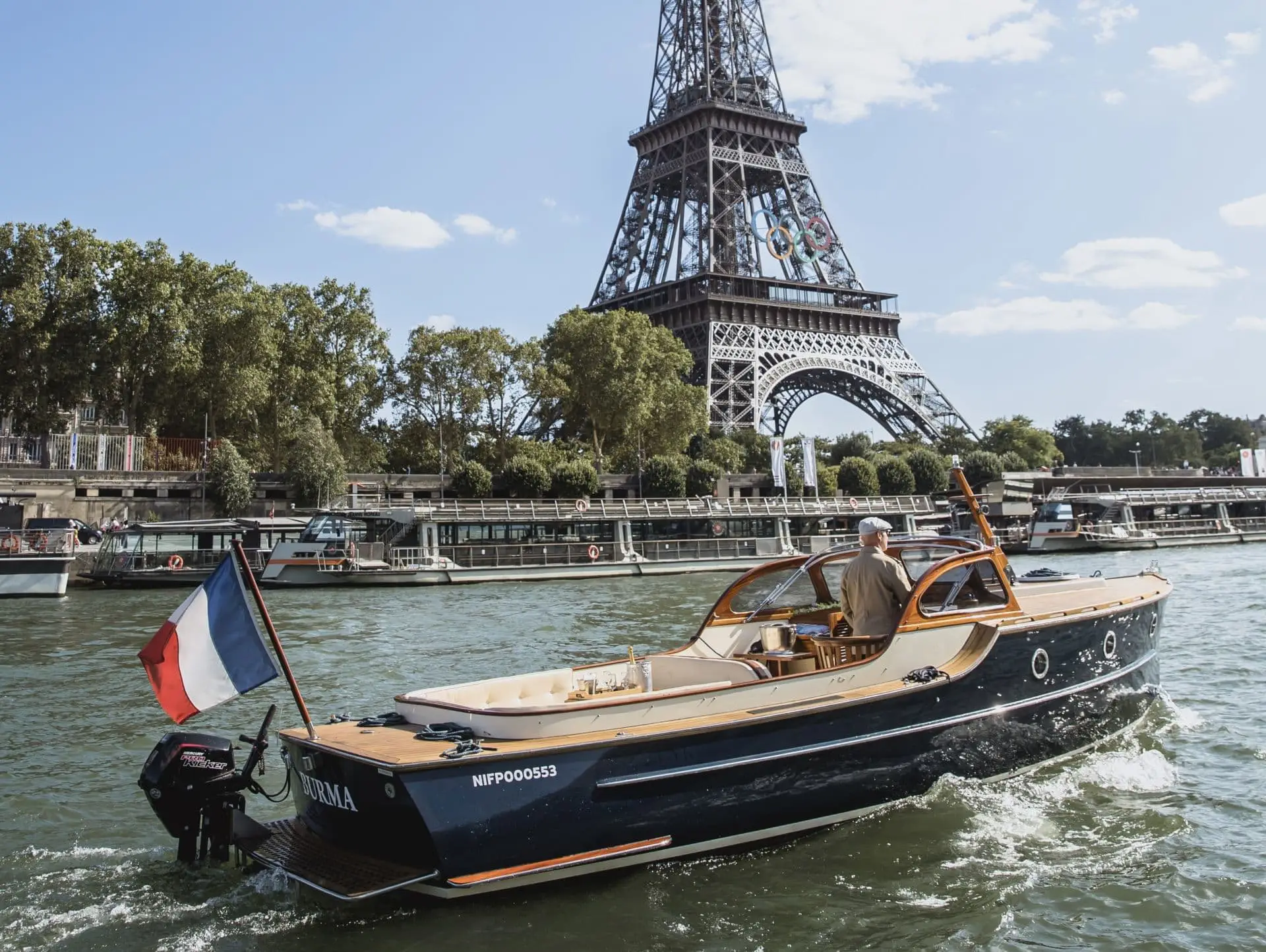 Private boat ride on the seine
