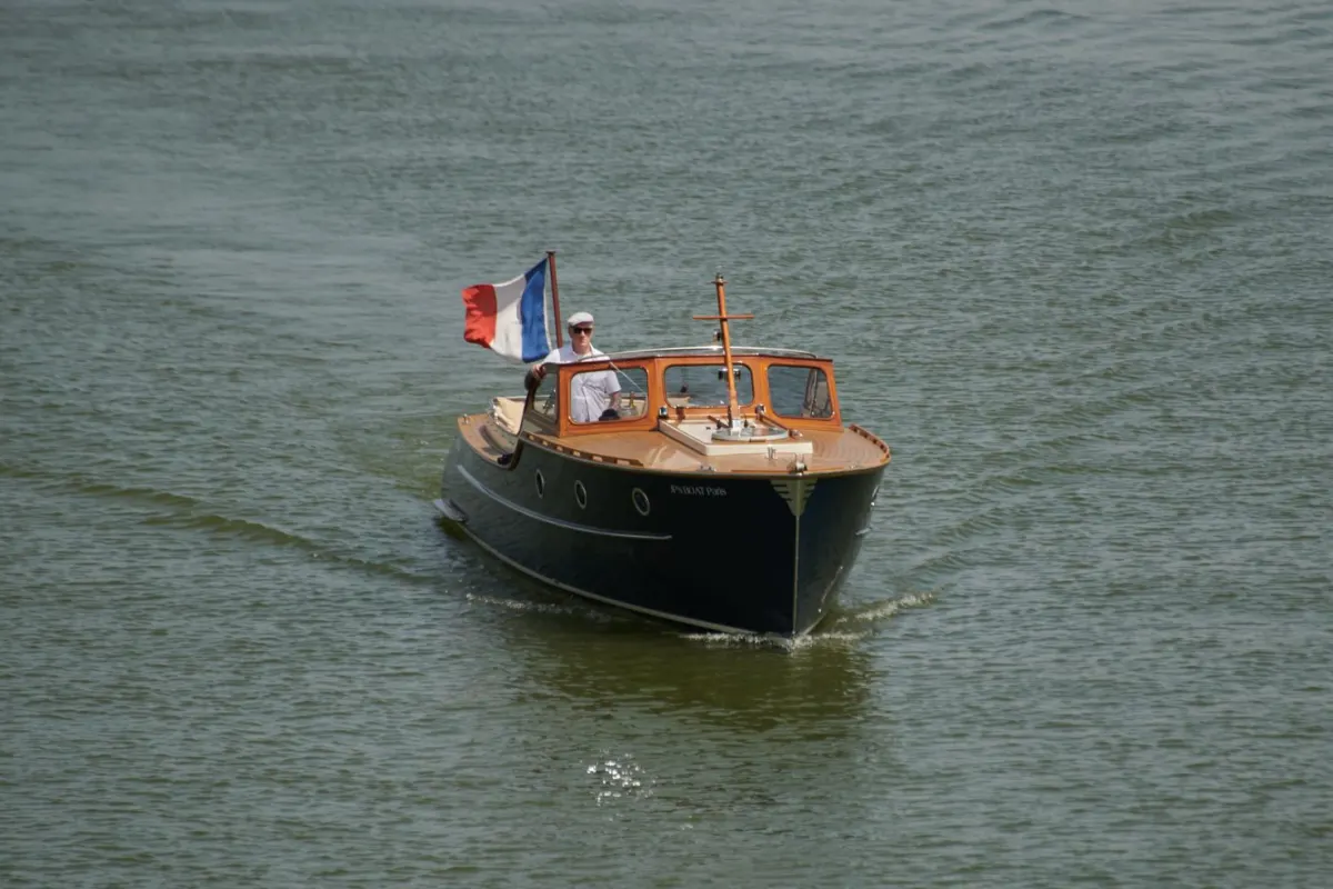 Private boat ride on the seine