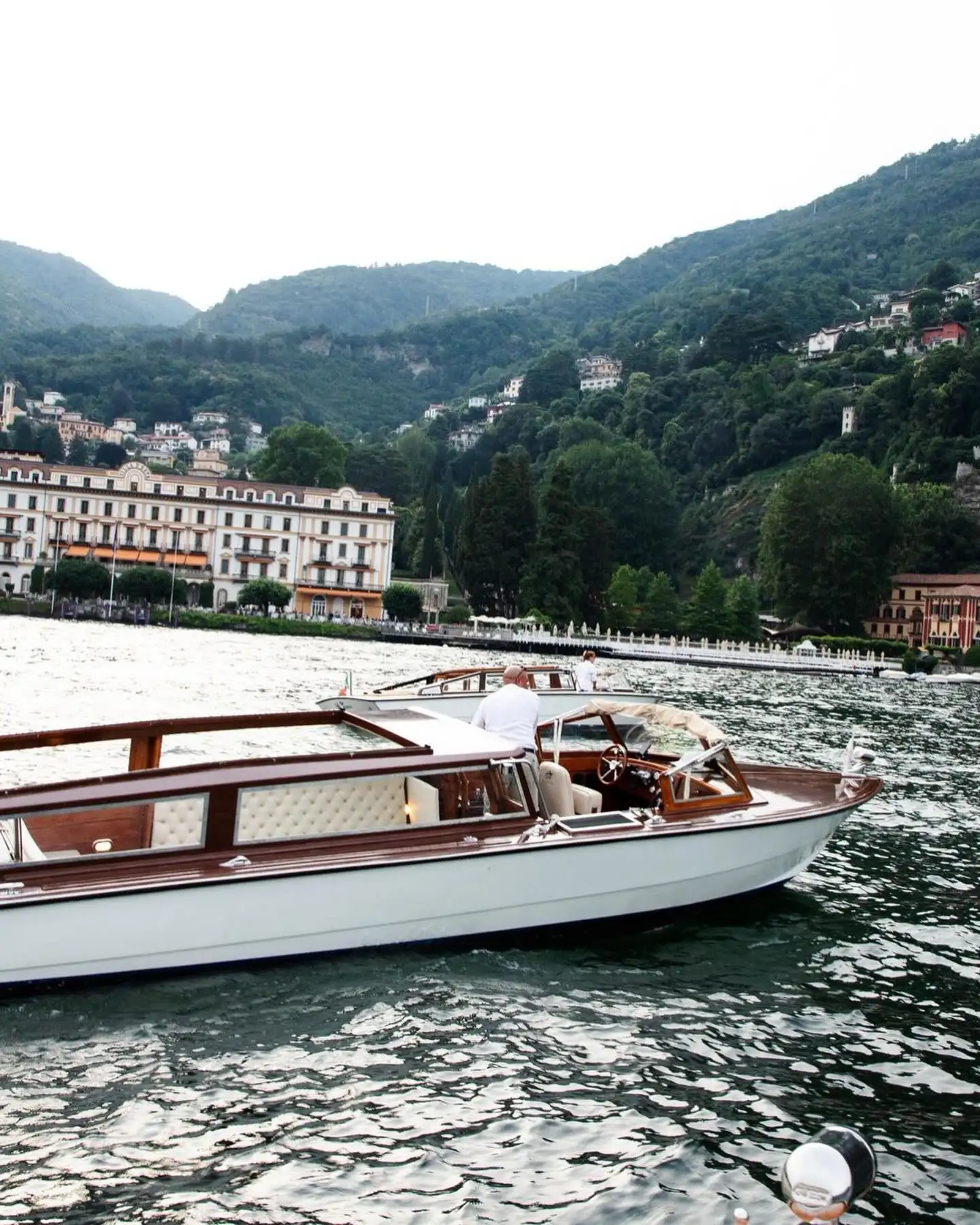 Private Luxury Wooden Boat Tour on Lake Como, Italy