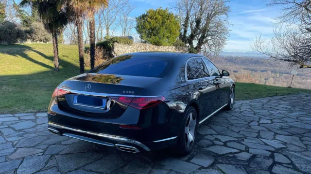 Rent Mercedes-Maybach S-Class S580 Z223 with driver in Milan, Italy