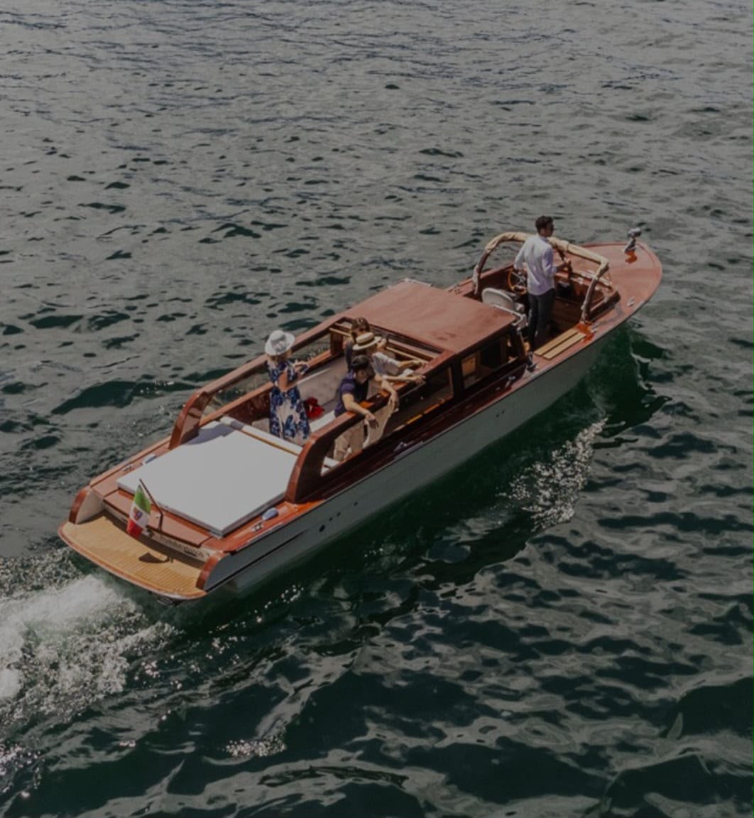 Private Luxury Wooden Boat Tour on Lake Como, Italy