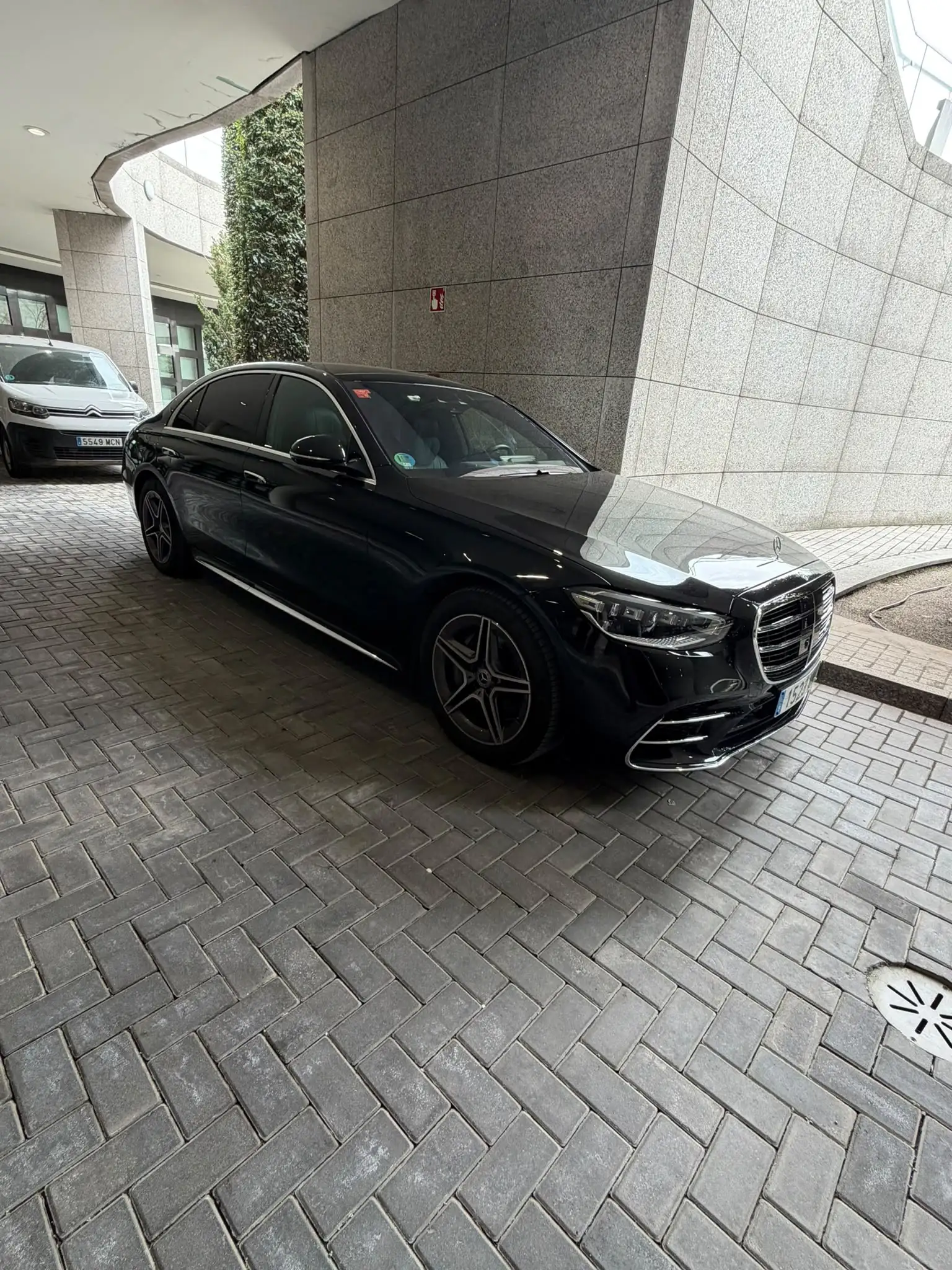 Rent Mercedes-Benz S-Class with driver in Madrid, Spain
