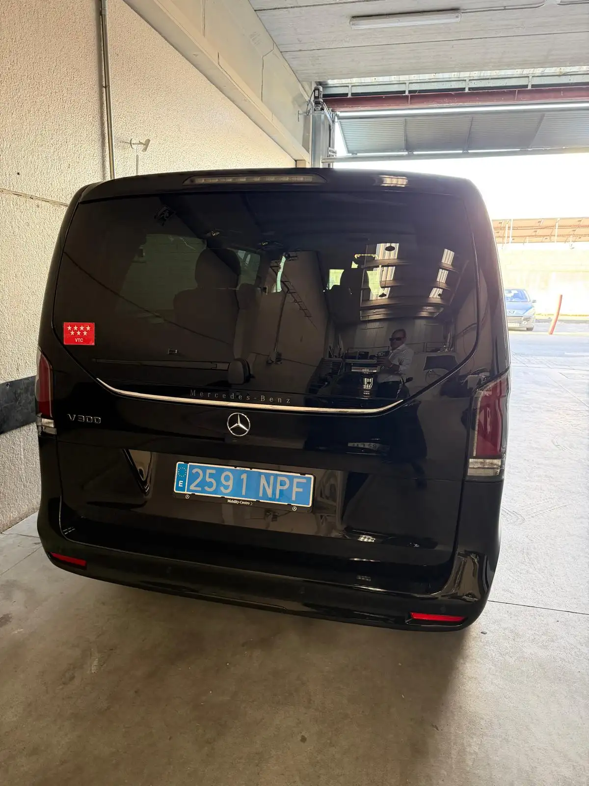 Rent Mercedes-Benz V-Class with driver in Madrid, Spain