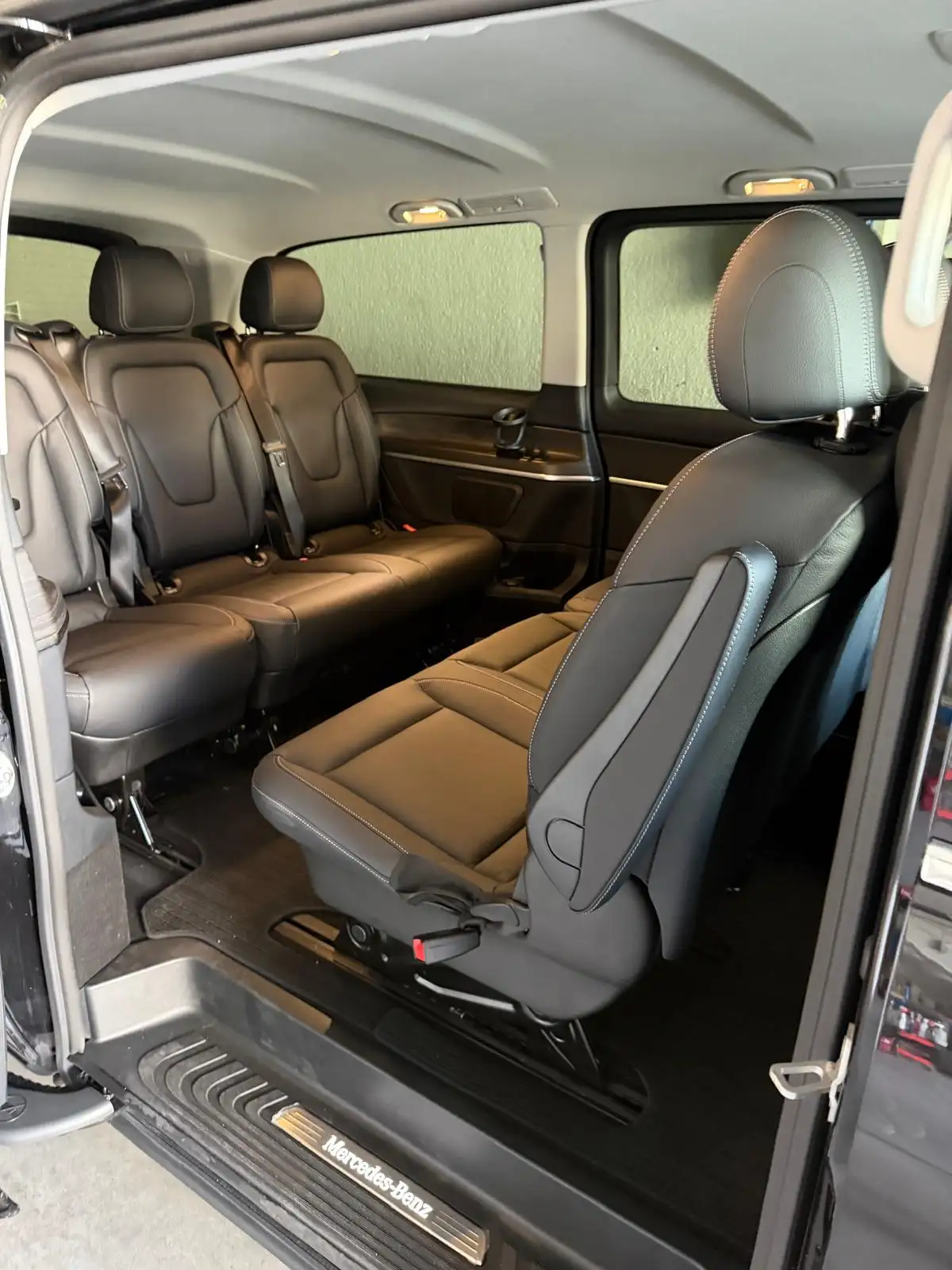 Rent Mercedes-Benz V-Class with driver in Madrid, Spain