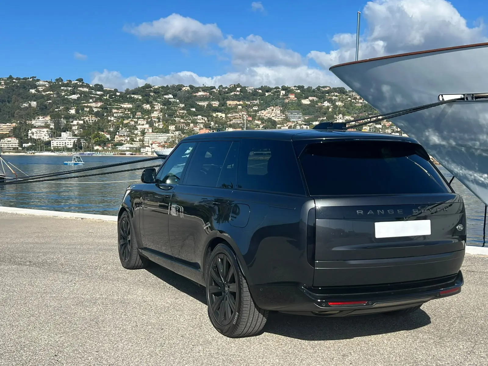 Rent Land Rover Range Rover L460 with driver in French Riviera • Courchevel • Geneva
