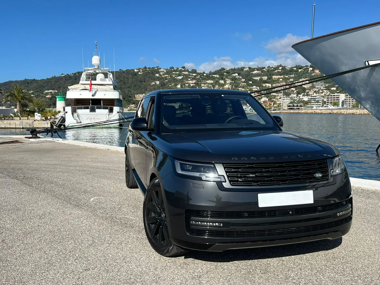 Rent Land Rover Range Rover L460 with driver in French Riviera • Courchevel • Geneva
