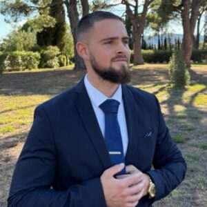 Profile photo of Damien Roux-Mollard